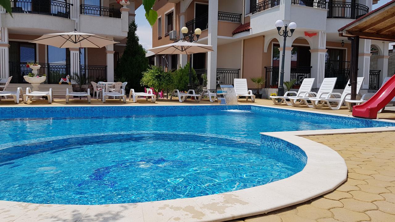 Brilliant Aparthotel Sozopol Exterior photo